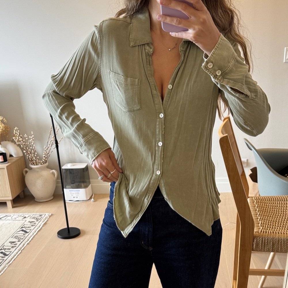 Chaser Sage Green Button-Down Women's Shirt